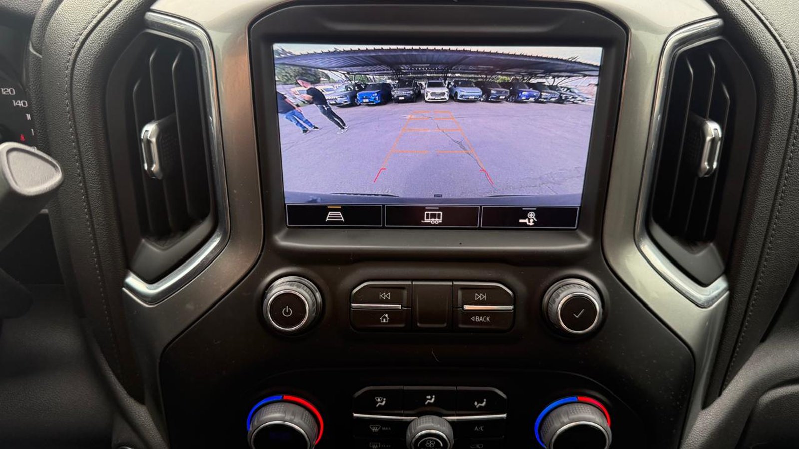 Chevrolet SILVERADO LT 5.3 2022 - Imagen 18 de 20