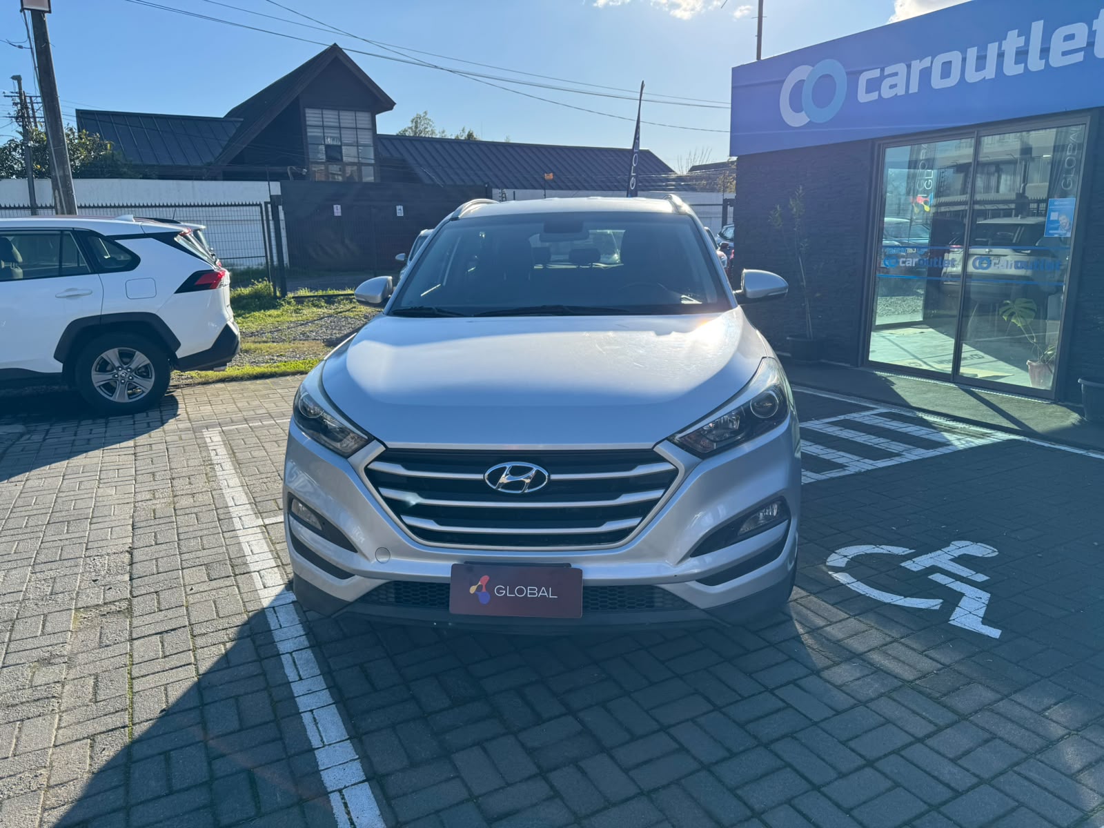 Hyundai TUCSON TL 2.0 AUT 2017 - Imagen 6 de 11
