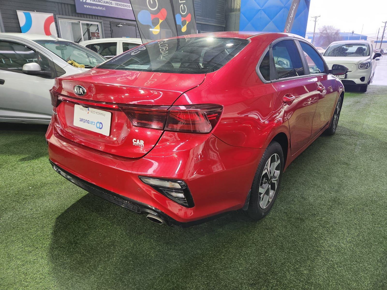 Kia CERATO EX 1.6 2019 - Foto 4 de 11