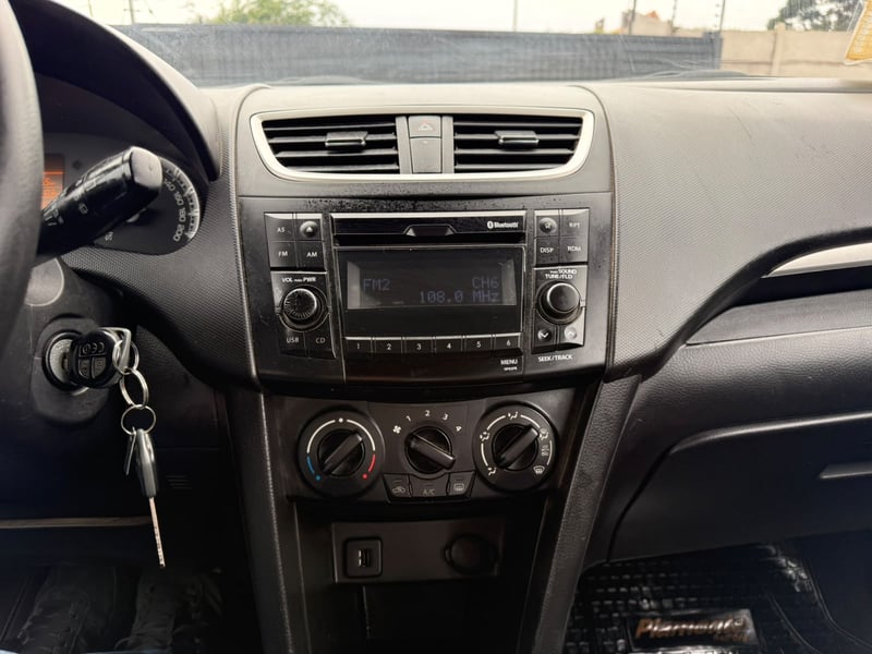 Suzuki SWIFT GL 1.2 2016 - Imagen 15 de 20