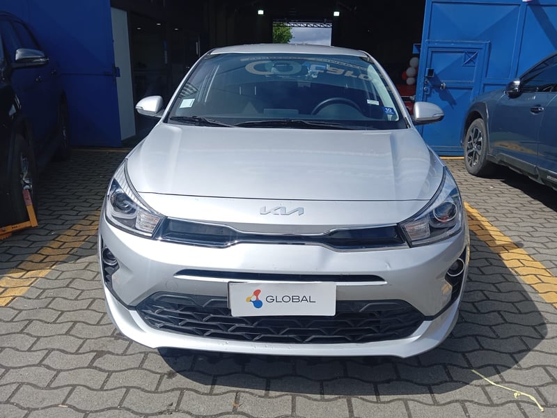 Kia RIO 4 6MT 1.4 2023 - Imagen 6 de 13