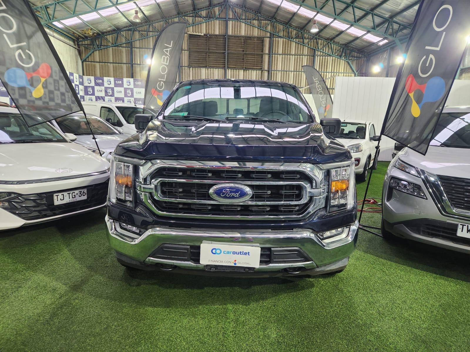 Ford F150 XLT 4X4 5.0 AUT 2024 - Imagen 6 de 11