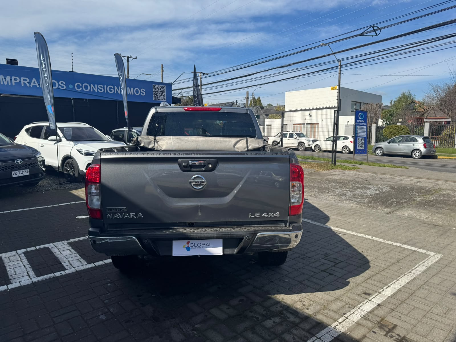 Nissan NP300 NAVARA DCAB 4X4 2.3 2020 - Foto 3 de 10