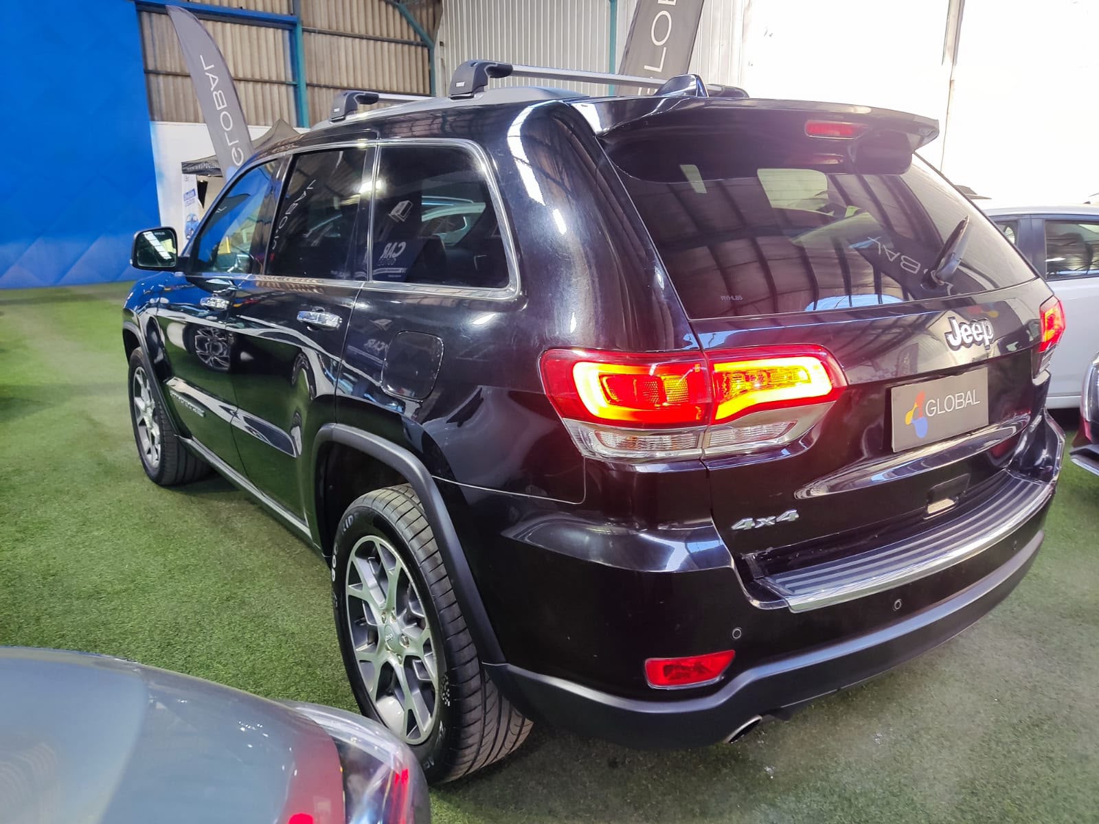 Jeep GRAND CHEROKEE LTD 4X4 3.6 AUT 2022 - Foto 3 de 15