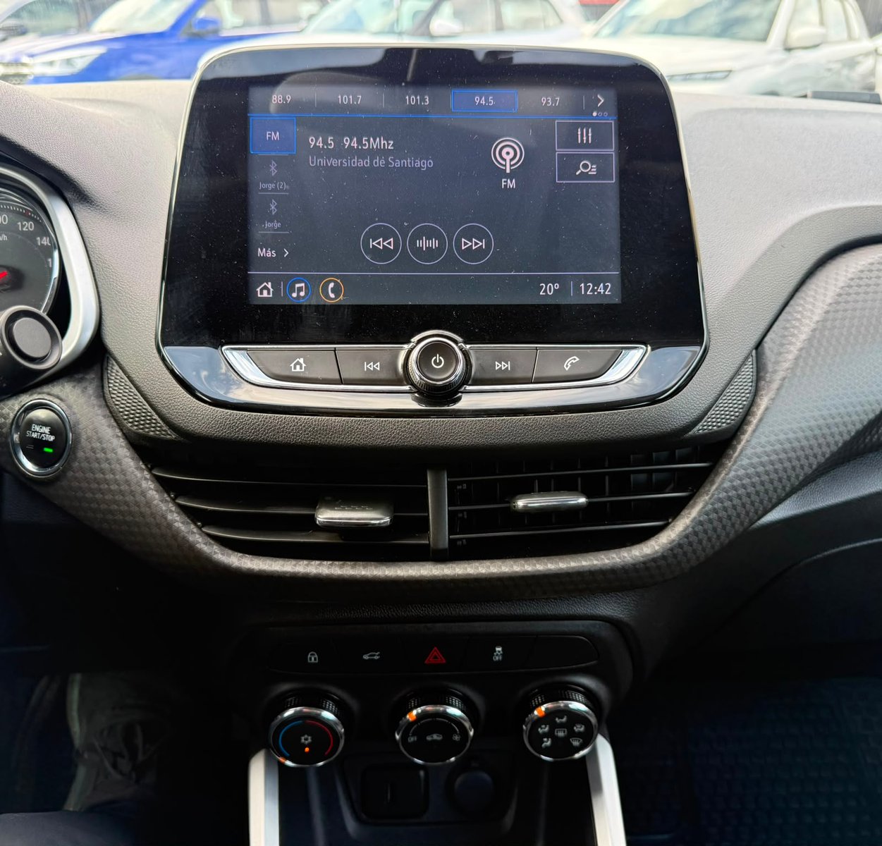 Chevrolet ONIX NB LT 1.0T 2022 - Imagen 14 de 19