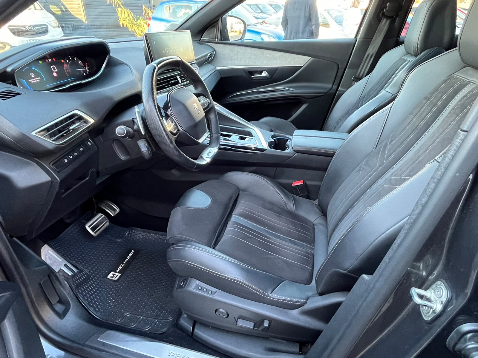 PEUGEOT 3008 PURETECH 180 EAT8 1.6 AUT 2024 - Imagen 9 de 19