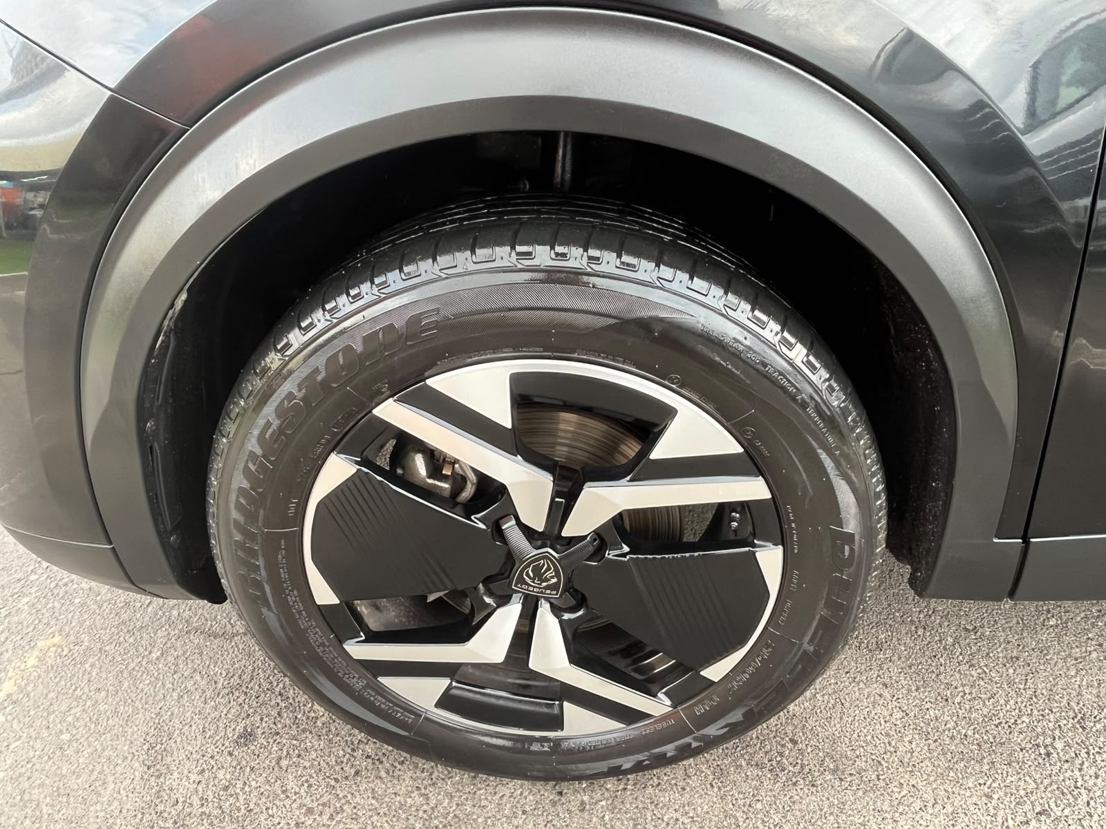 Peugeot 2008 BLUE HDI 130 EAT8 1.5 AUT 2025 - Imagen 17 de 18