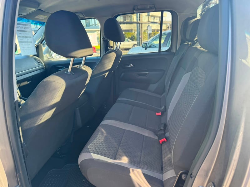 Volkswagen AMAROK COMFORTLINE 4X4 2.0 AUT 2023 - Imagen 10 de 11