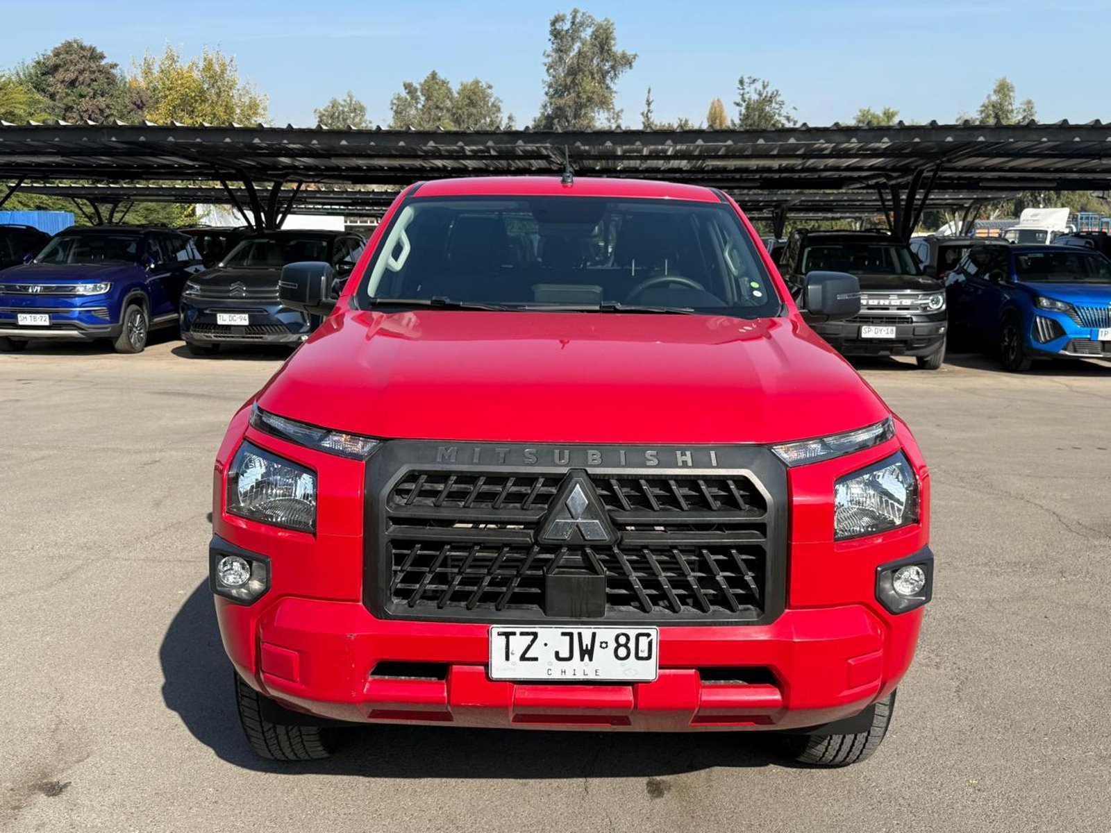Mitsubishi L200 KATANA XR 2.4 2025 - Imagen 8 de 20