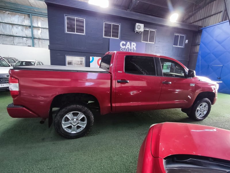 Toyota TUNDRA DCAB 4X4 5.7 2019 - Imagen 5 de 14