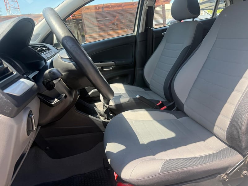 Volkswagen GOL TRENDLINE 1.6 2018 - Imagen 10 de 19