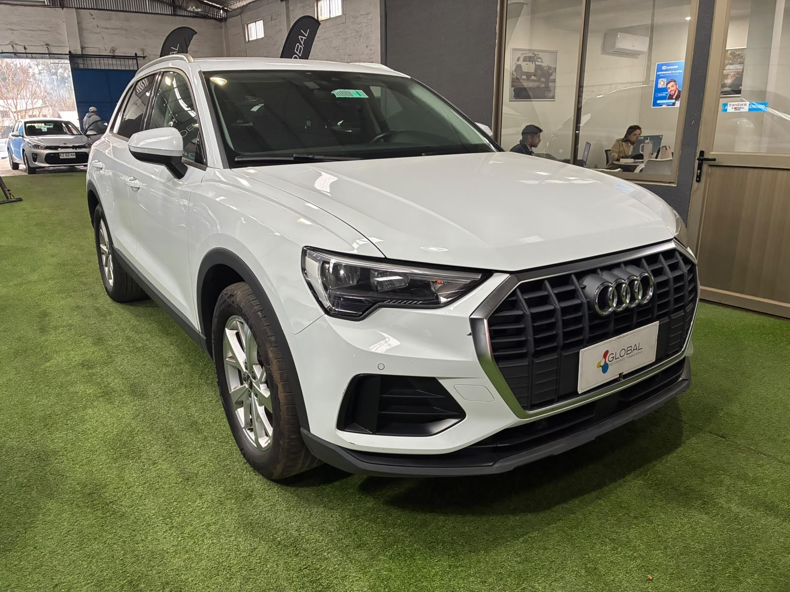 Audi Q3 35 TFSI 1.4 AT 2024 - Foto 5 de 11