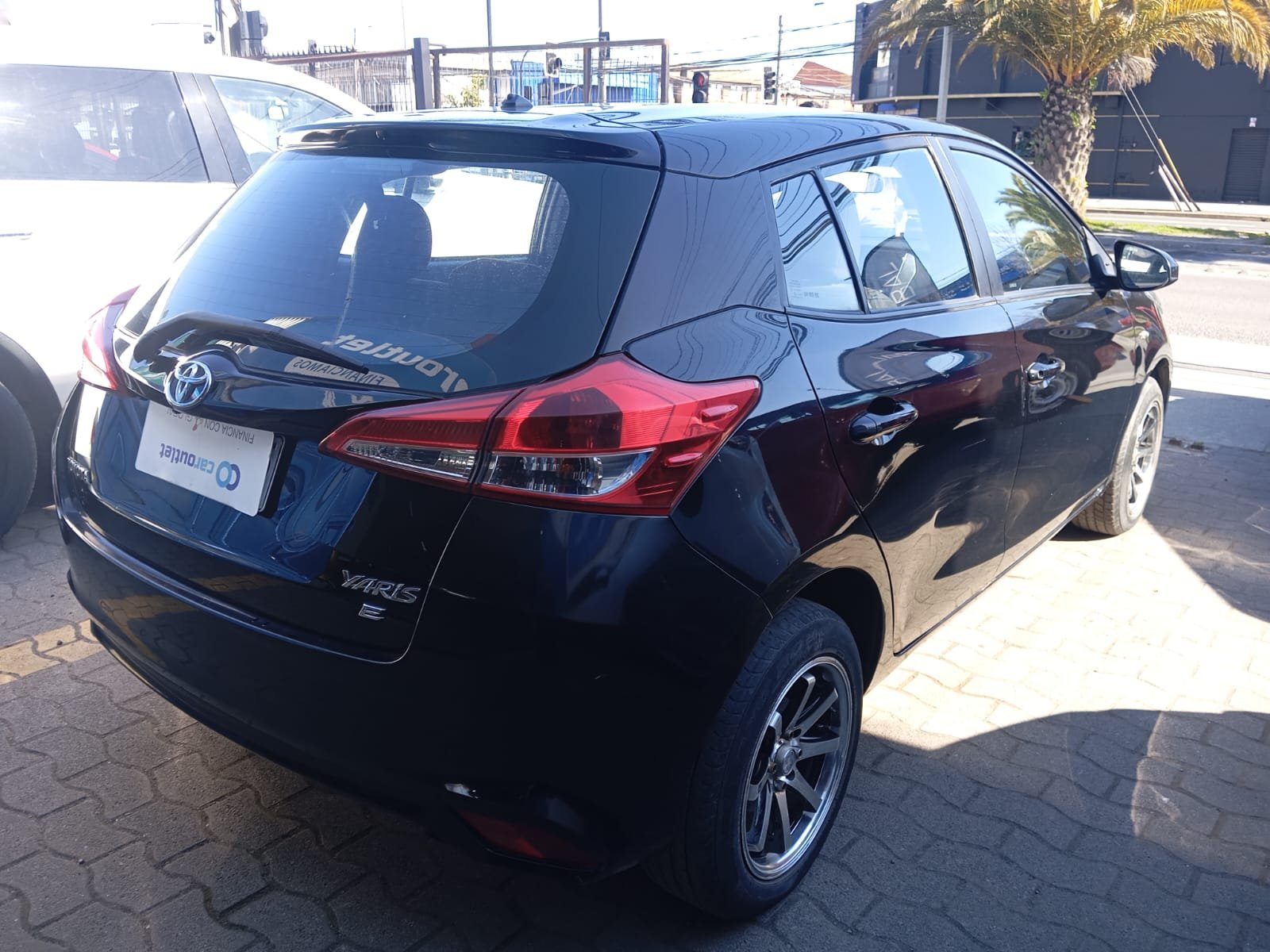 Toyota YARIS GLI 1.5 2019 - Foto 4 de 13