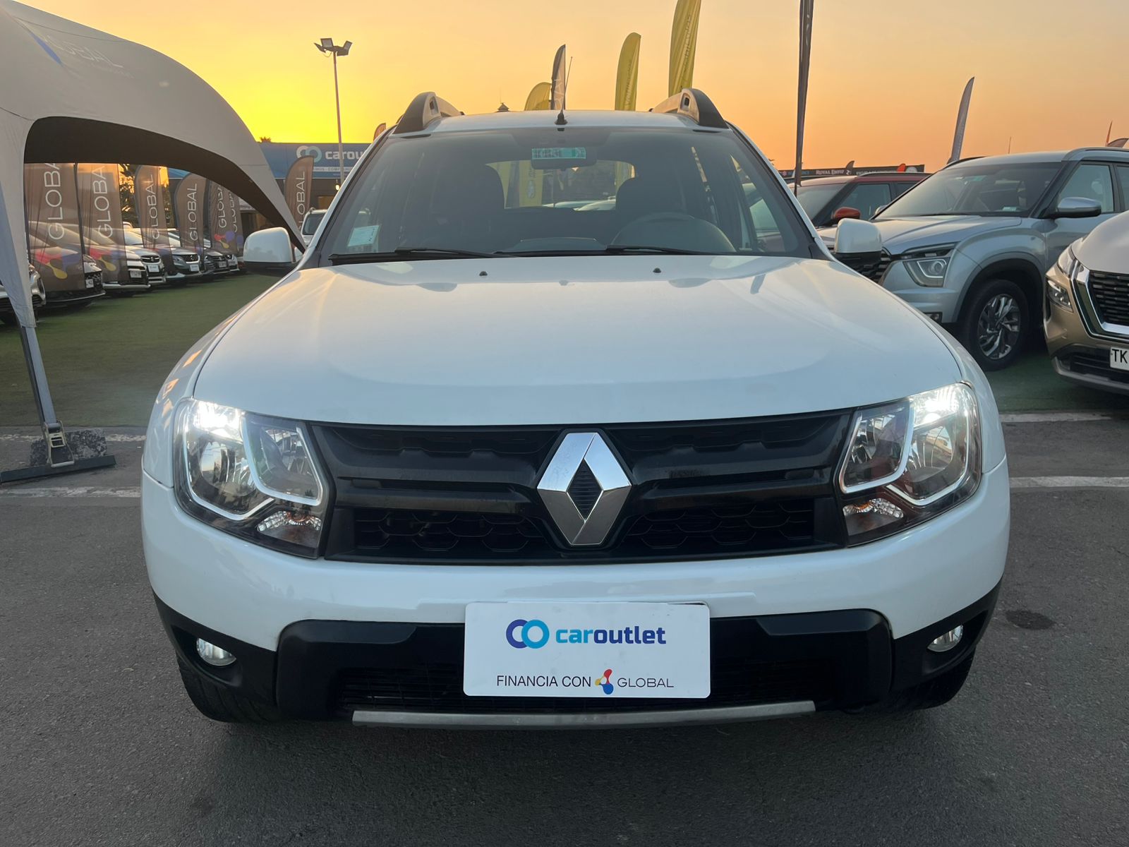 Renault DUSTER ZEN 1.6 2018 - Imagen 8 de 18