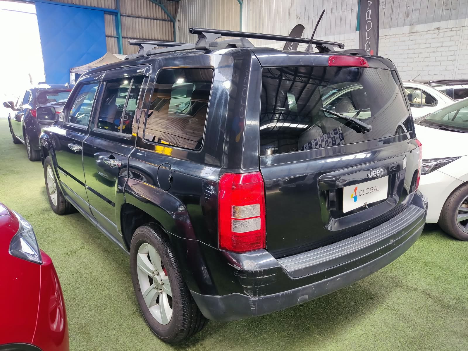 Jeep PATRIOT 4X4 2.4 AUT 2011 - Foto 3 de 16