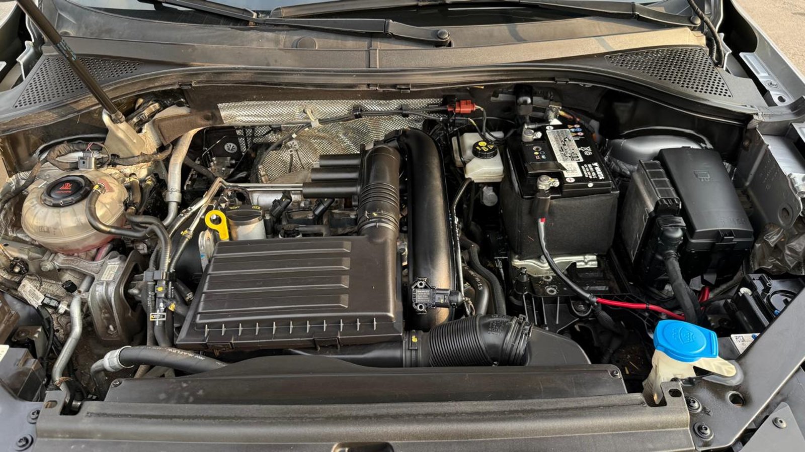 VOLKSWAGEN TIGUAN 1.4 AT 2023 - Imagen 9 de 20