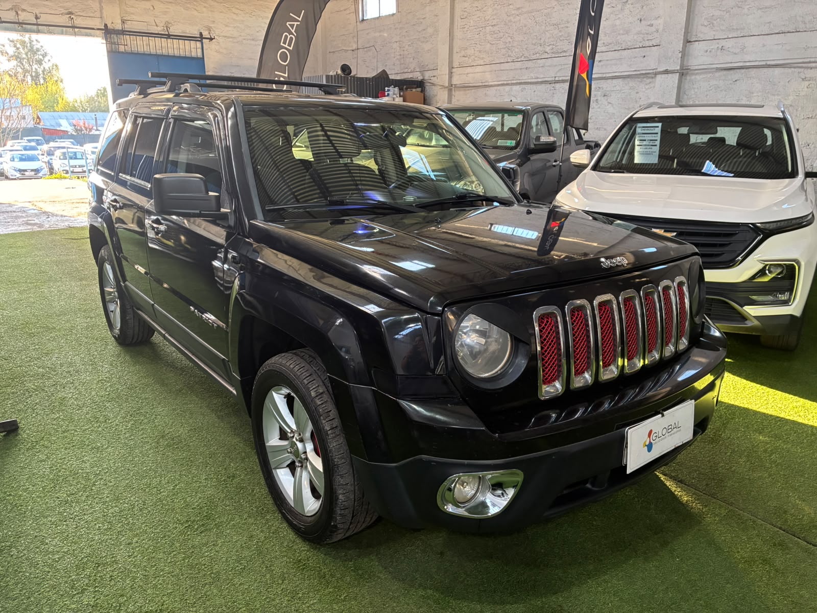 Jeep PATRIOT 4X4 2.4 AUT 2011 - Foto 5 de 11