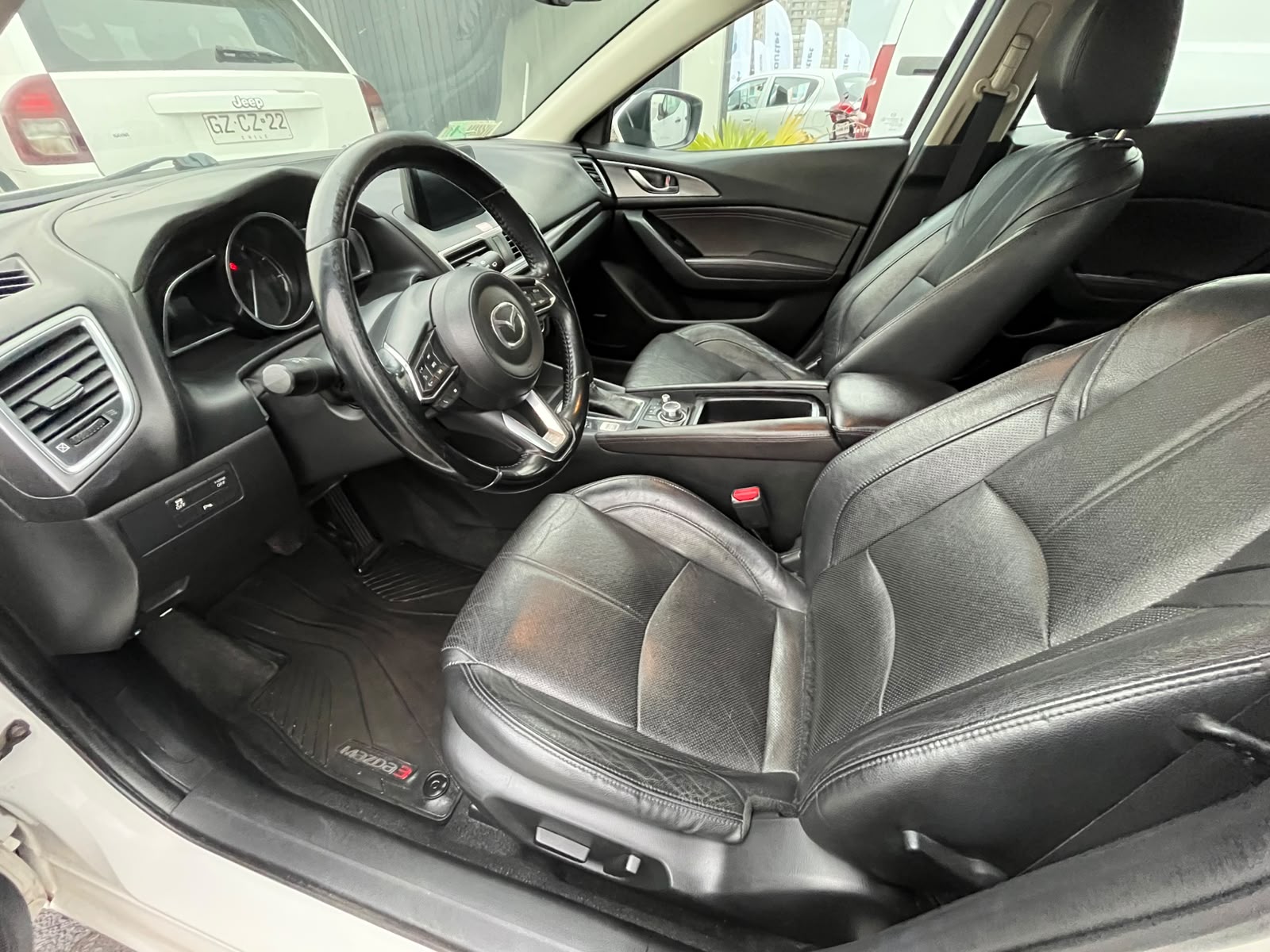 Mazda 3 HATCH BACK 2.0 AUT 2018 - Imagen 9 de 18