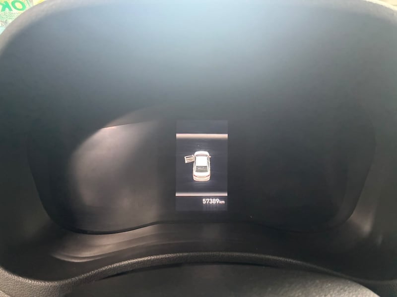 Hyundai ACCENT HCI 1.6 AUT 2023 - Imagen 9 de 11