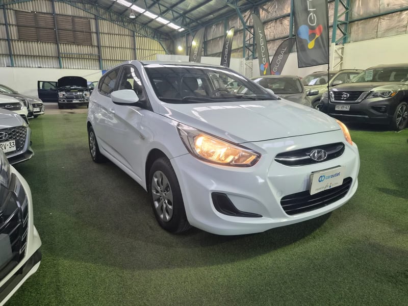 Hyundai ACCENT RB GL 1.4 2017 - Imagen 5 de 9
