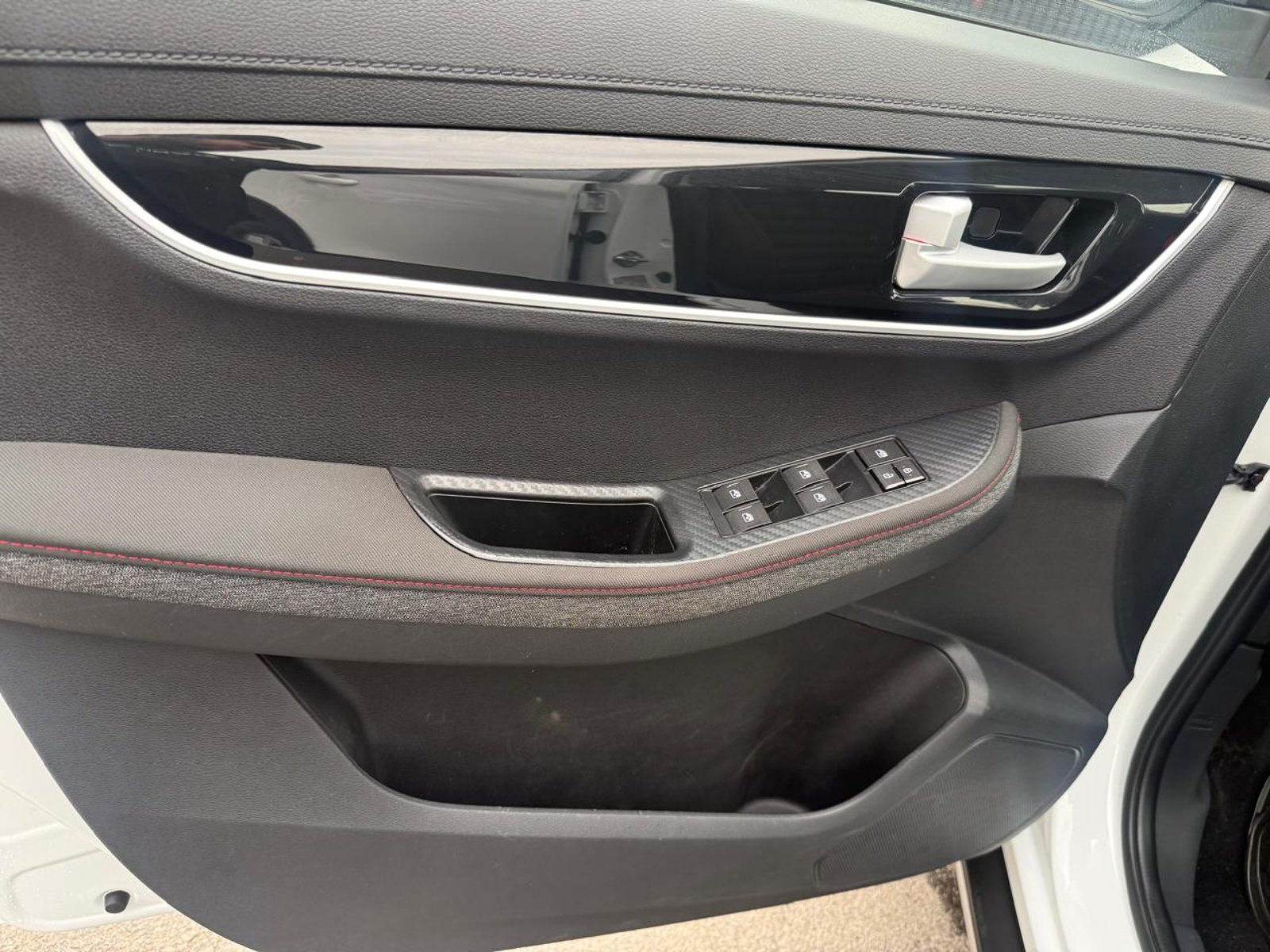 Dongfeng SX6 MT 1.6 2025 - Imagen 12 de 20