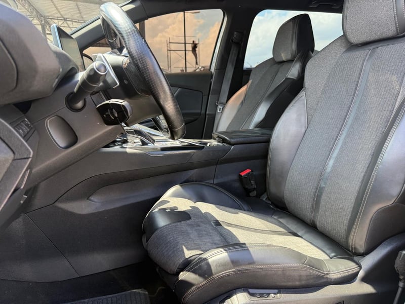 Peugeot 5008 GT LINE 1.6 AUT 2018 - Imagen 10 de 20