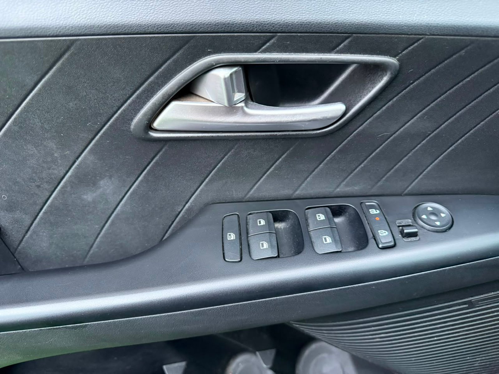 Hyundai ACCENT BN7I MPI 1.5 2024 - Imagen 11 de 18
