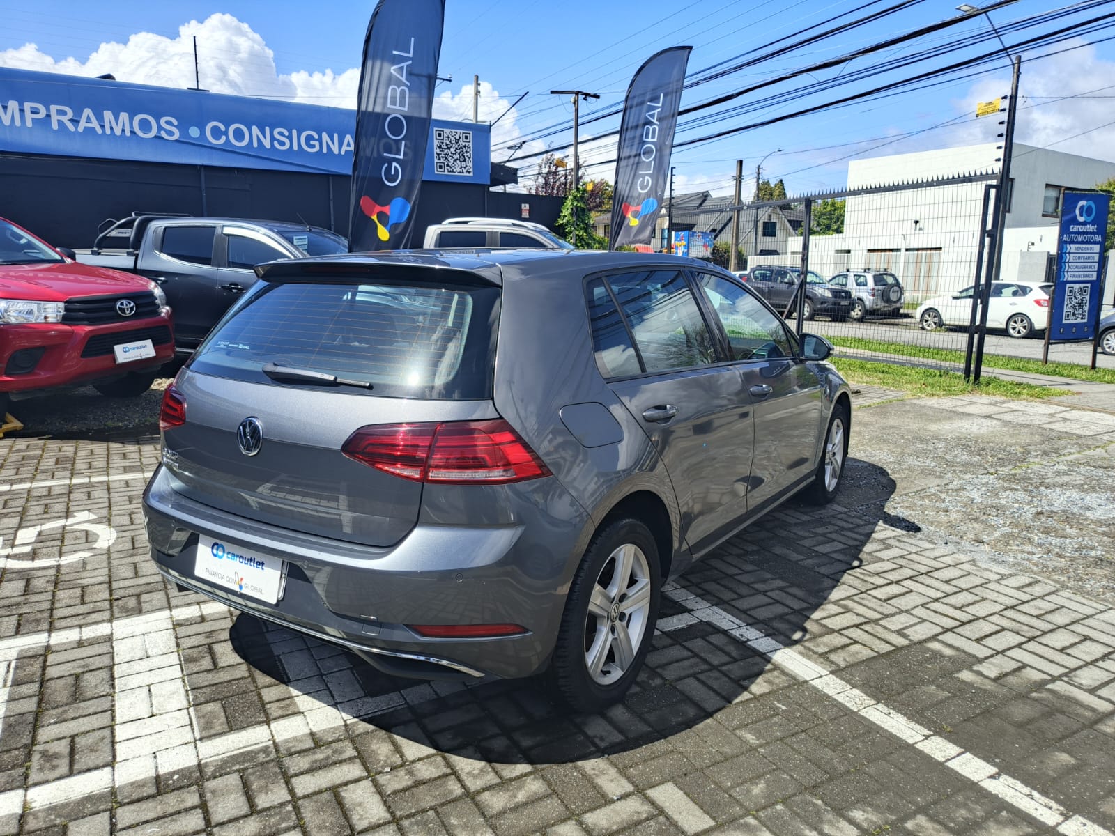 Volkswagen GOLF 1.6 COMFORT 2020 - Foto 4 de 9
