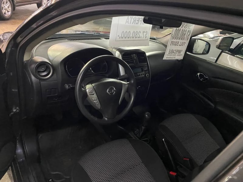 Nissan Versa 2017 - Imagen 5 de 5