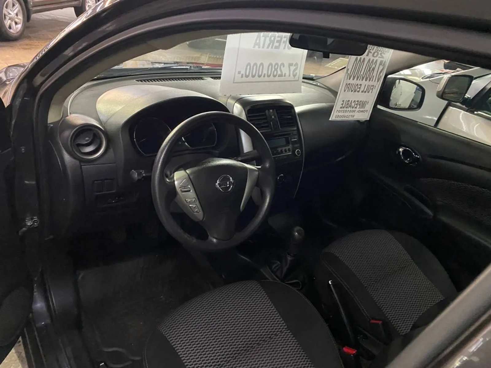 Nissan Versa 2017 - Foto 5 de 5
