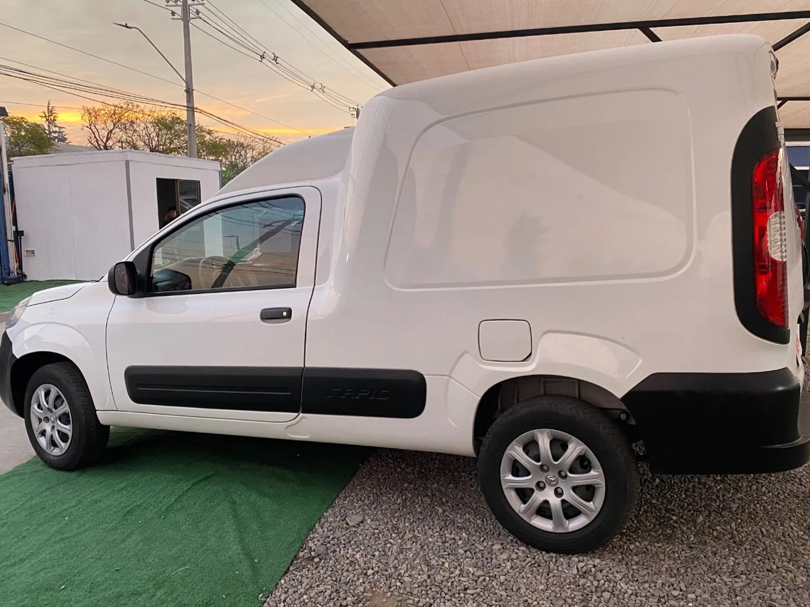 RAM V700 2023 - Foto 2 de 5