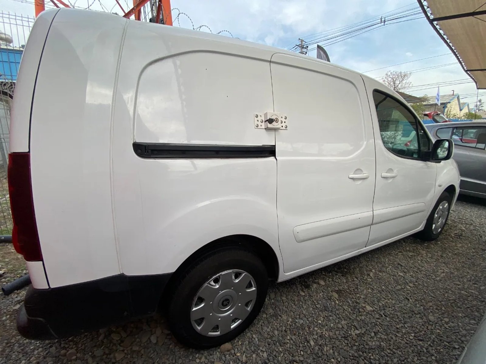 Peugeot Partner maxi 2018 - Foto 2 de 5