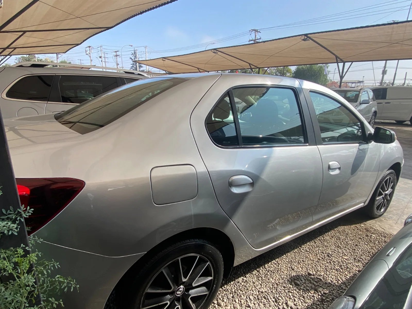 Renault Symbol 2017 - Foto 3 de 5