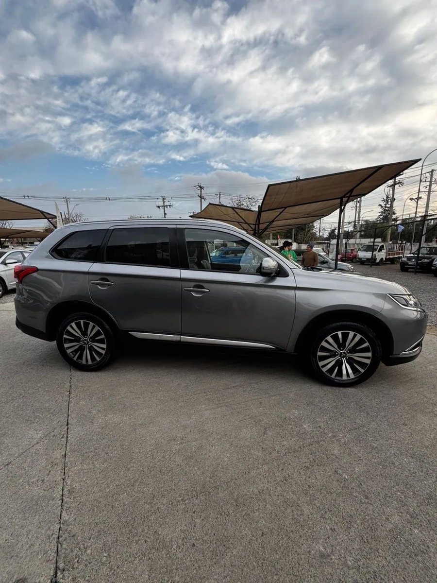 Mitsubishi Outlander 2021 - Imagen 5 de 5