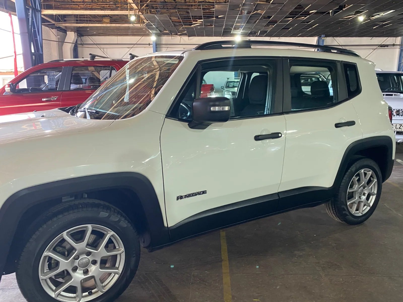 Jeep Renegate 2021 - Imagen 3 de 5