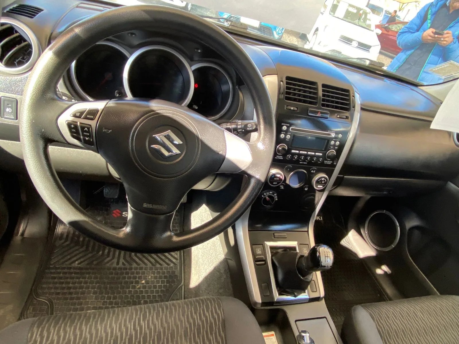 Suzuki Grand Nomade 2014 - Foto 5 de 5