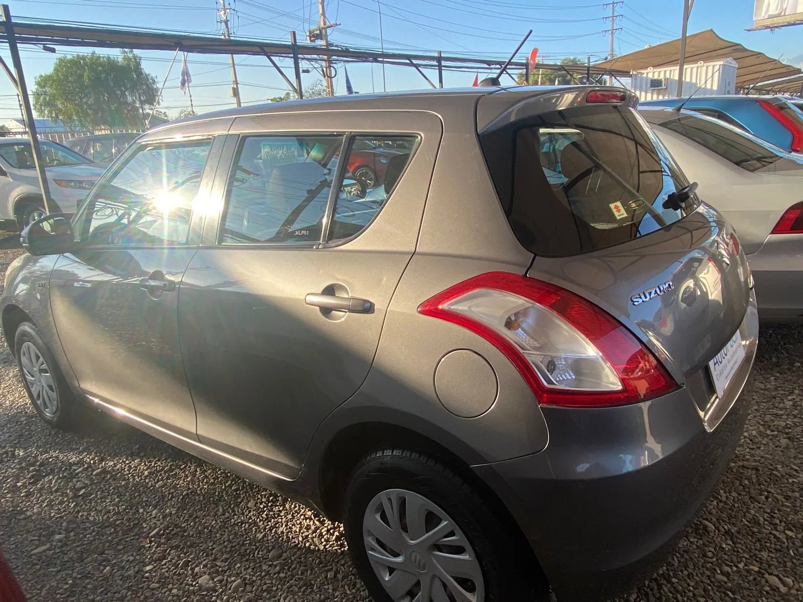 Suzuki Swift 2017 - Foto 2 de 5