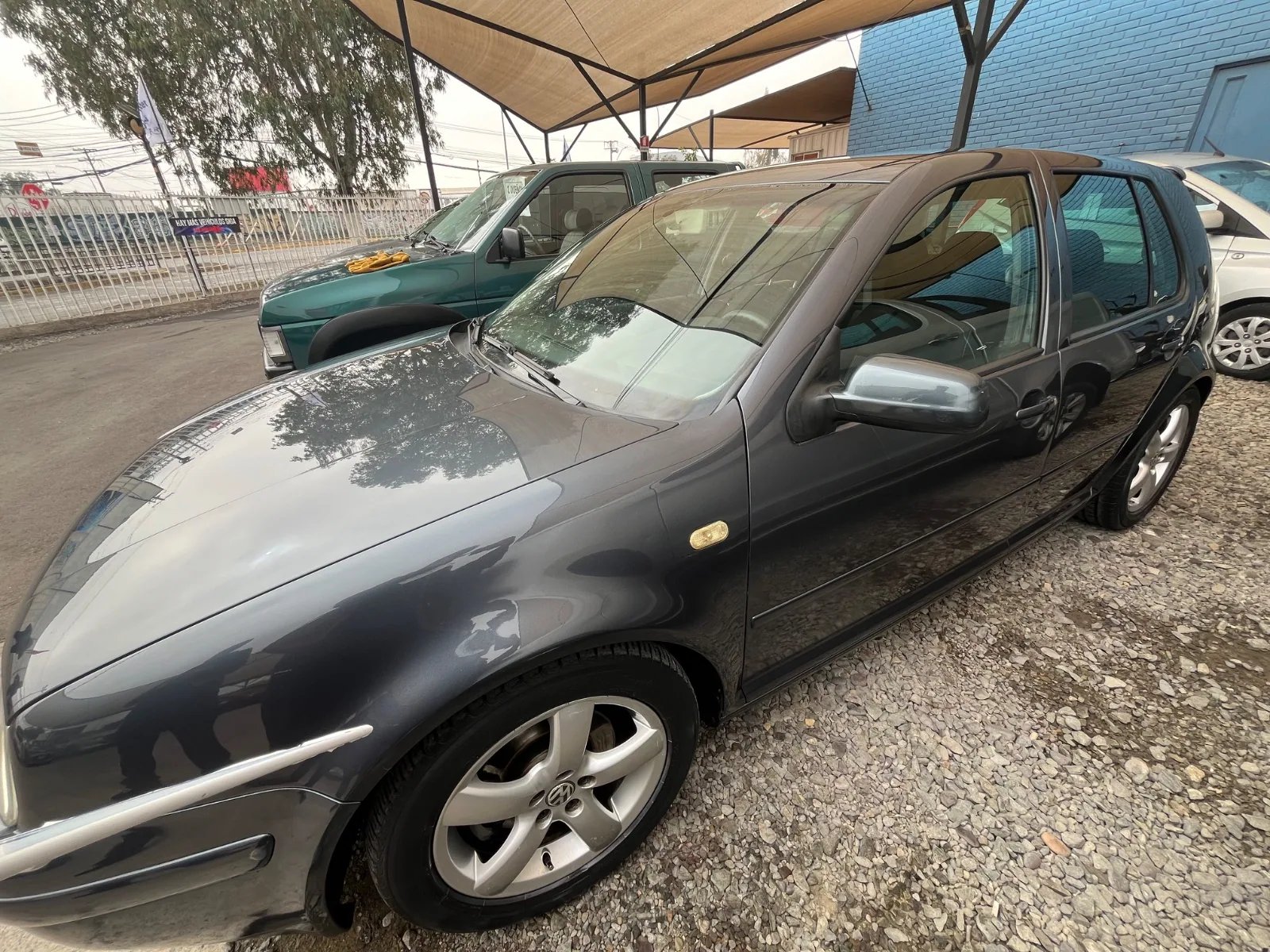 Volkswagen Golf 2005 - Foto 4 de 5