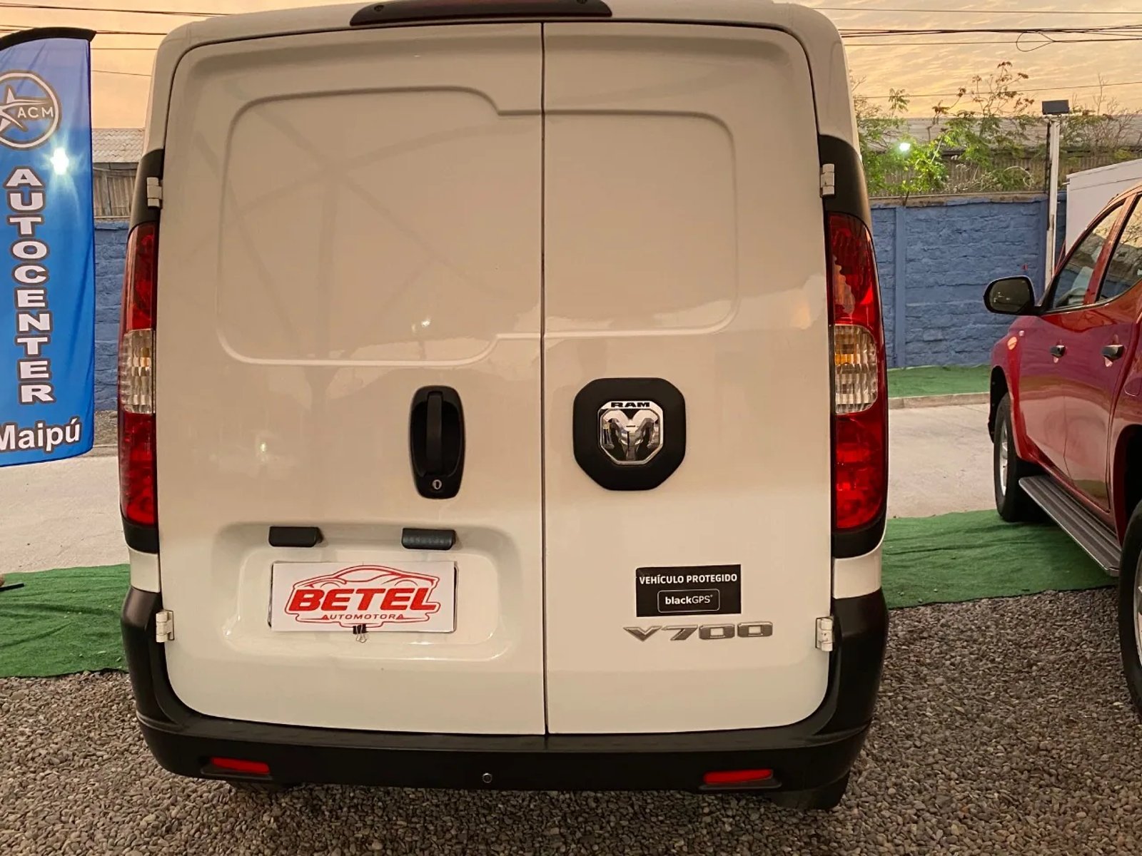 RAM V700 2023 - Foto 4 de 5