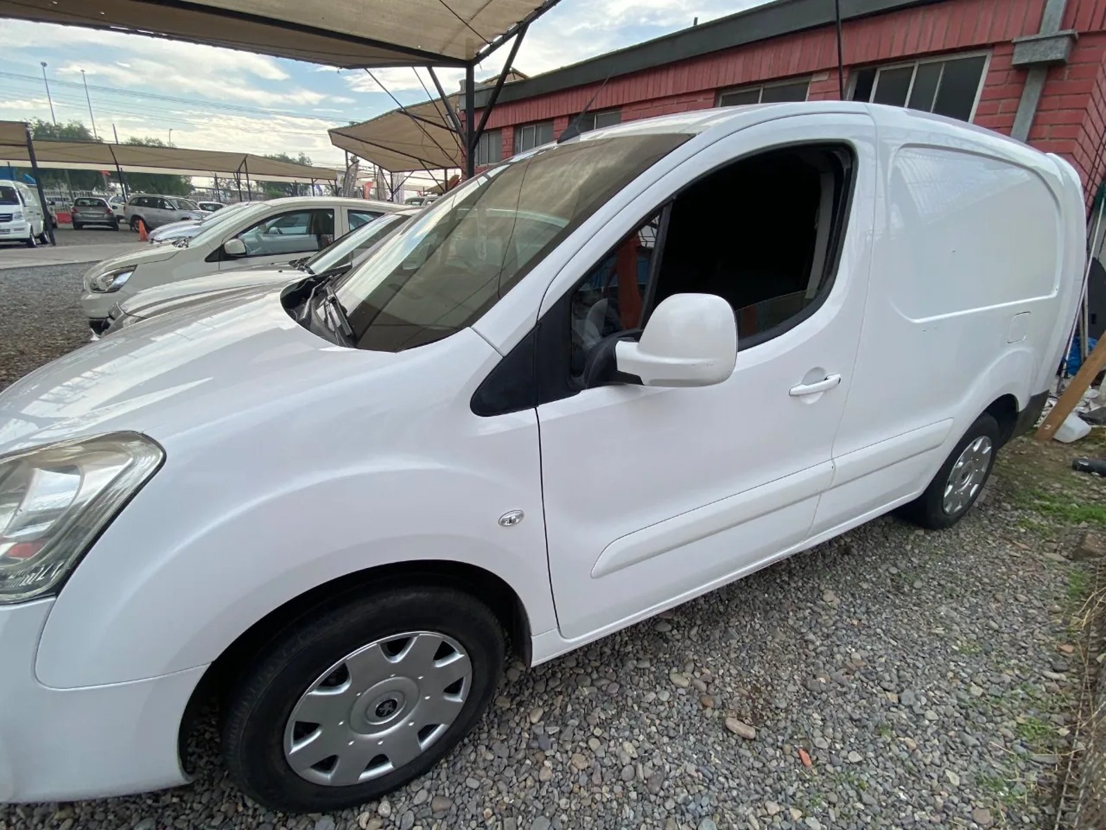 Peugeot Partner maxi 2018 - Foto 3 de 5