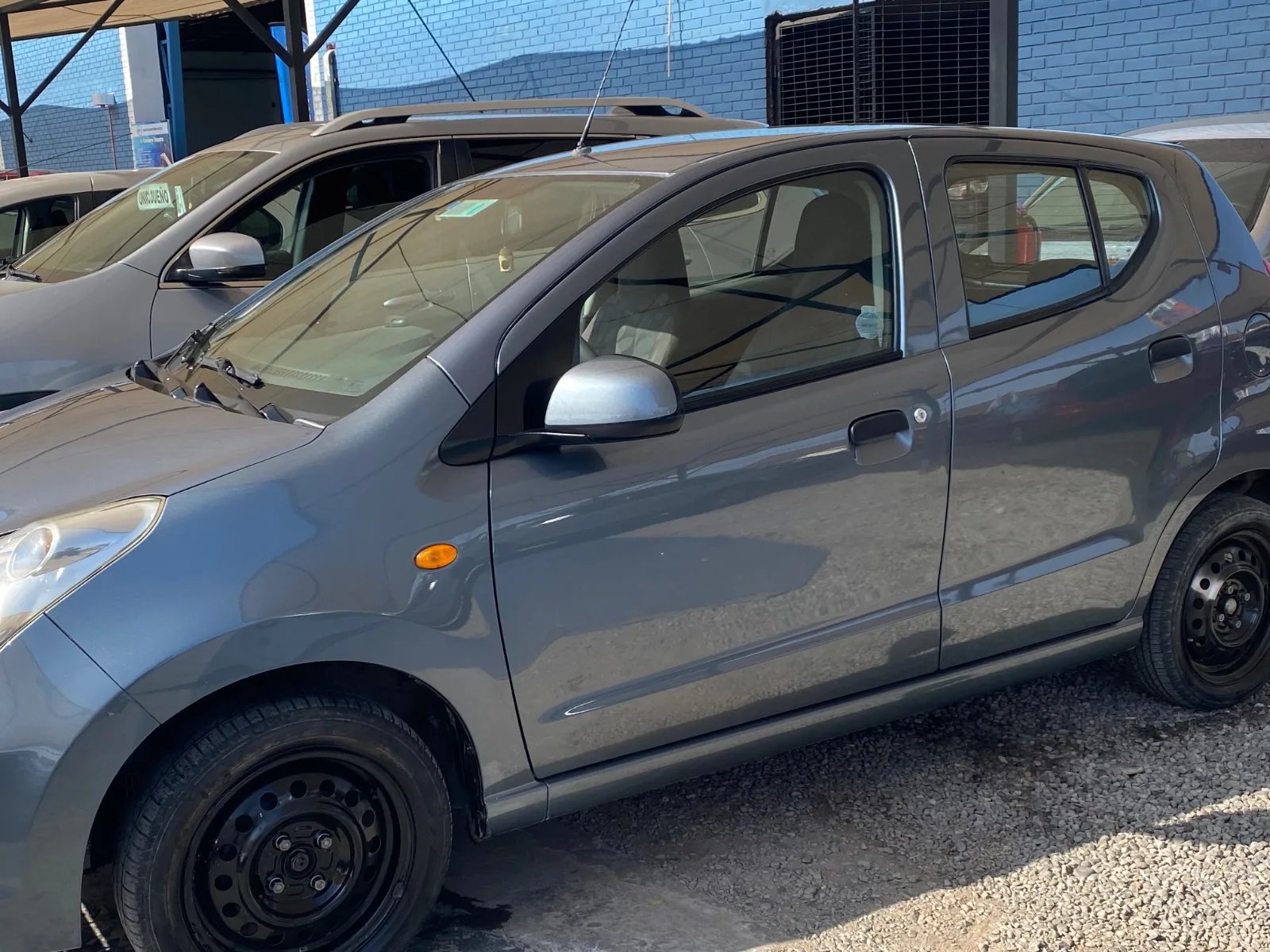 Suzuki Celerio 2011 - Foto 2 de 5