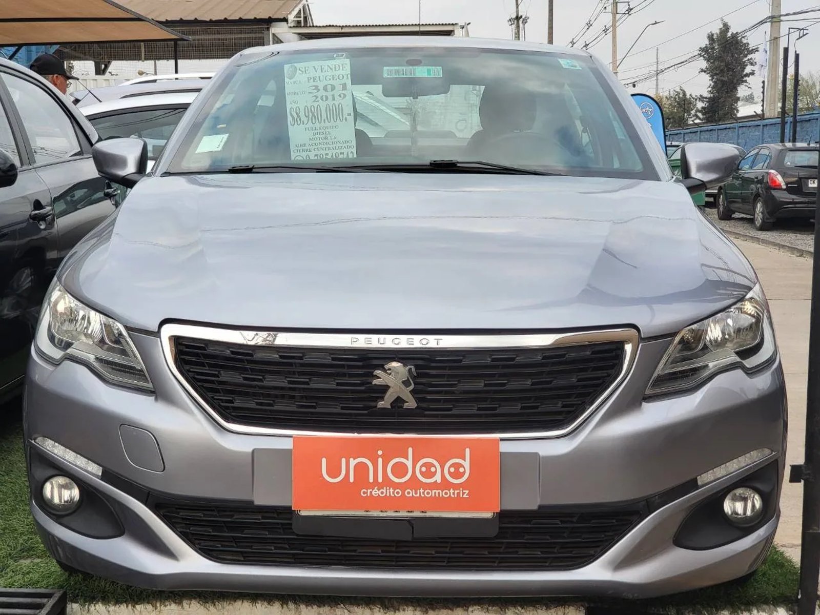 Peugeot 301 2019 - Foto 2 de 5