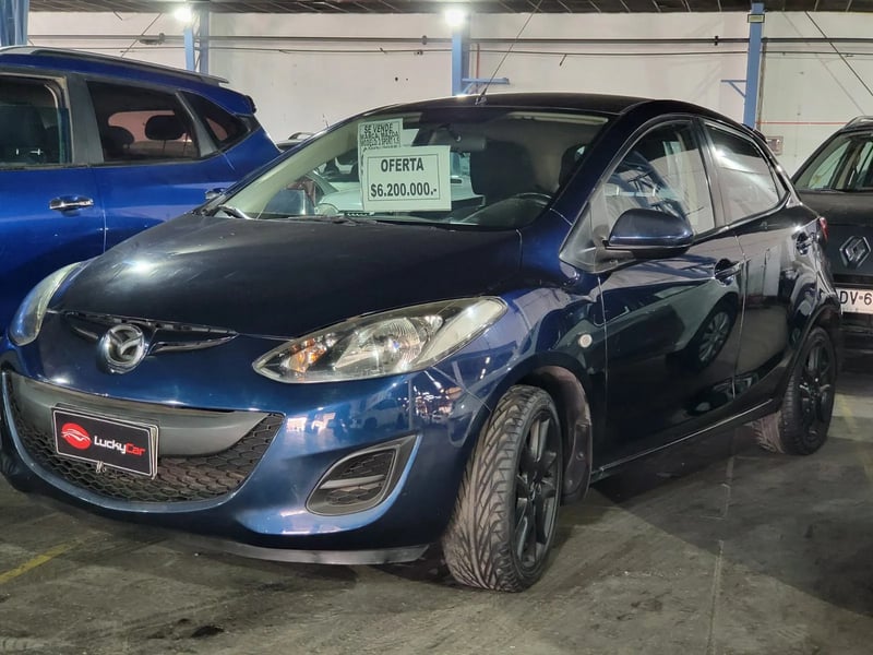 Mazda 2 2015