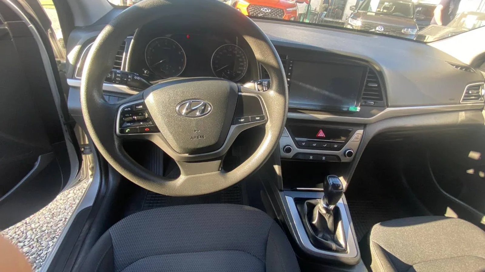 Hyundai Elantra 2019 - Imagen 5 de 5