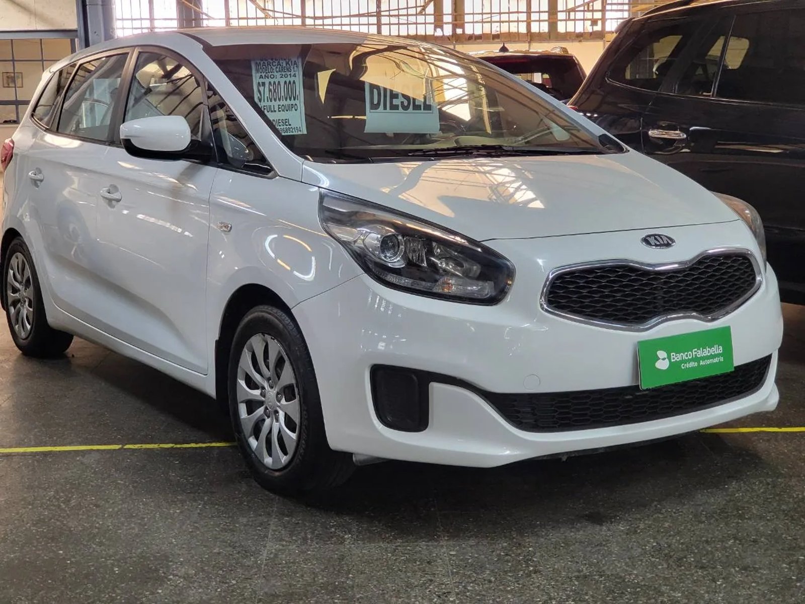 Kia Carens 2014 - Foto 3 de 5