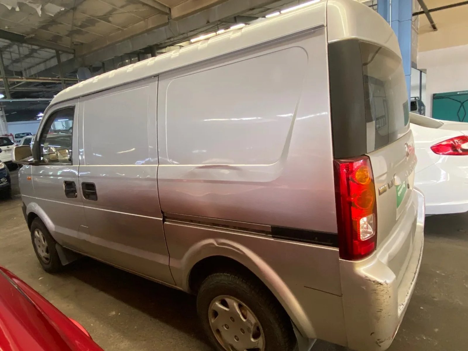 DFSK Cargo van 2016 - Foto 2 de 5
