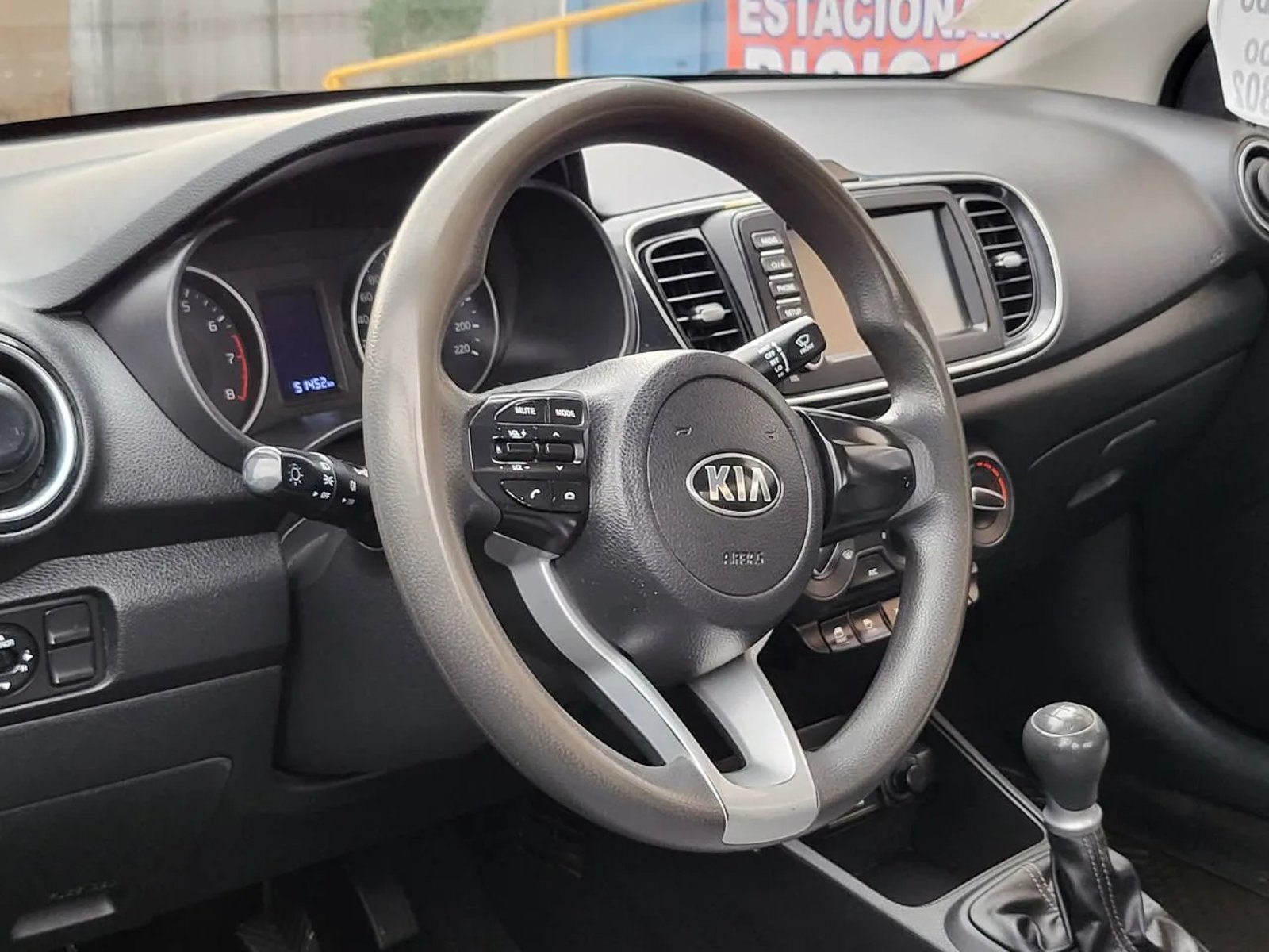 Kia Soluto 2021 - Foto 5 de 5