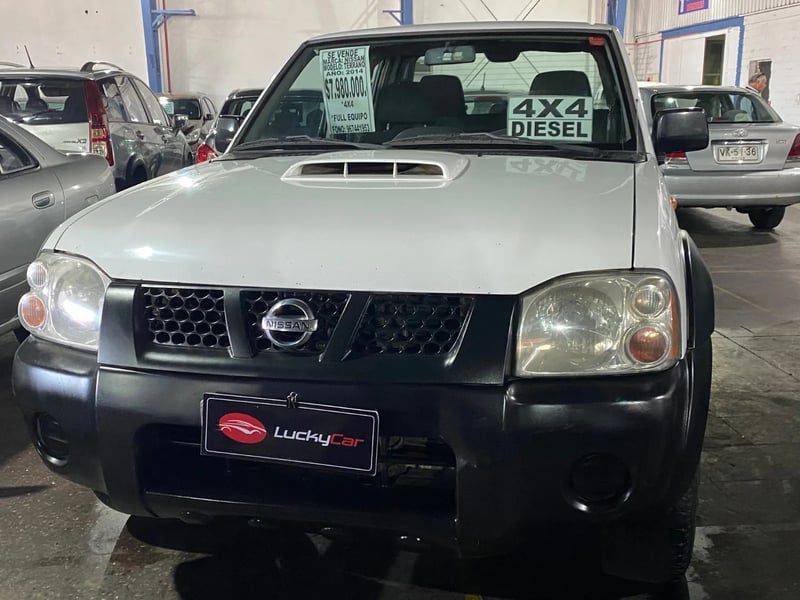 Nissan Terrano 2014