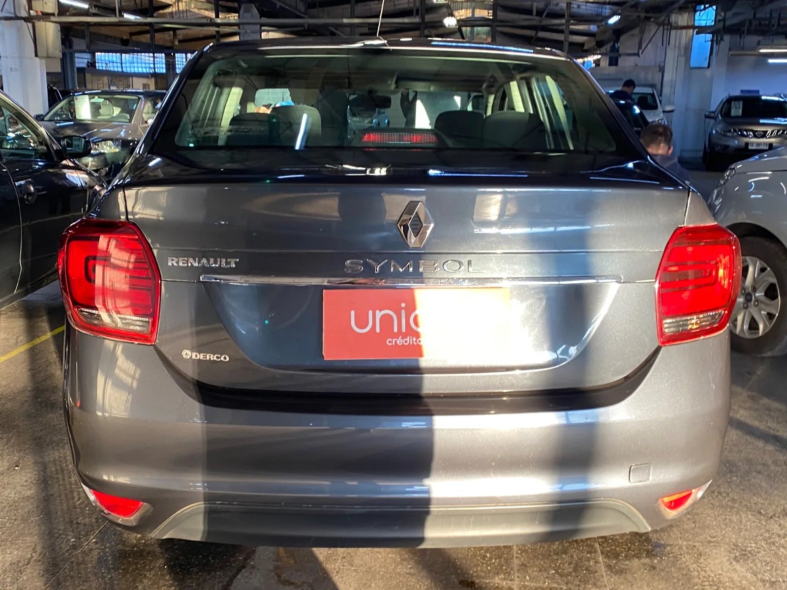 Renault Symbol 2018 - Foto 4 de 5