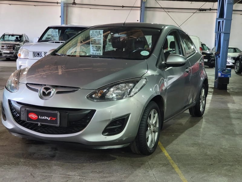 Mazda 2 2013